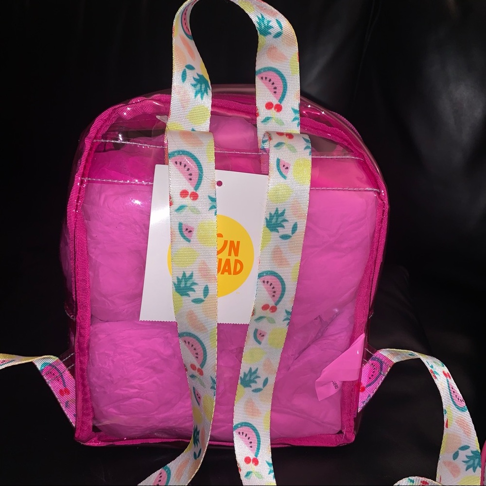 Backpack - Picture 2 of 4